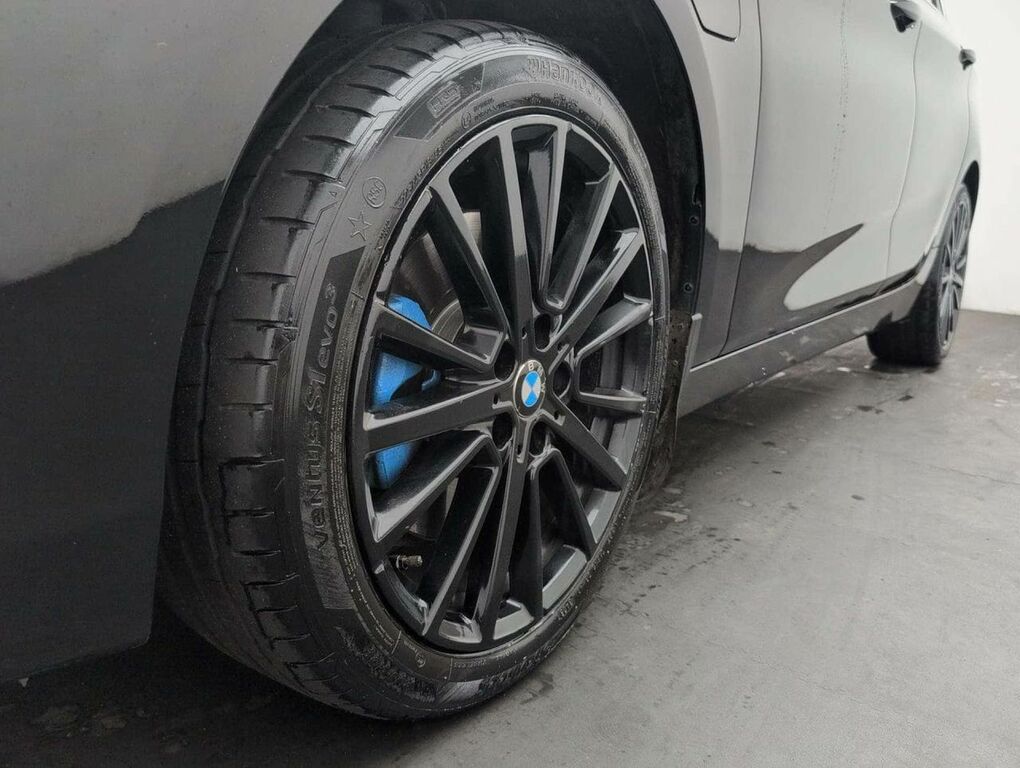BMW 2 Series 218D M Sport Black #41