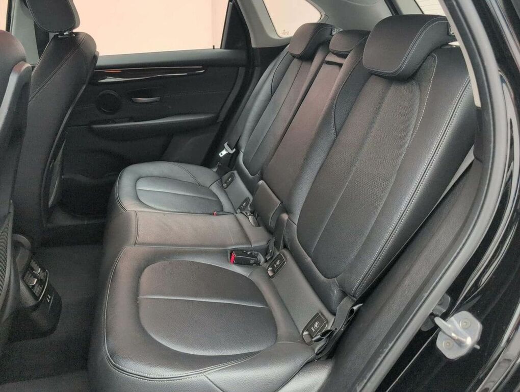 BMW 2 Series 218D M Sport Black #36