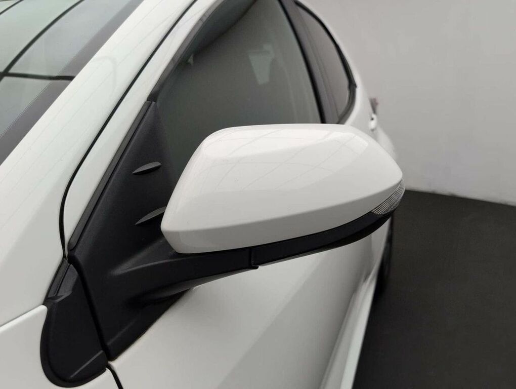 Toyota Yaris Hatchback Black #37