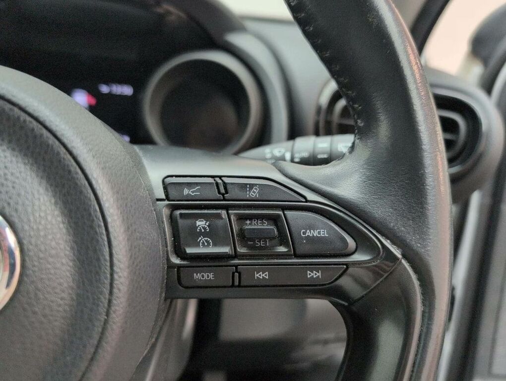 Toyota Yaris Hatchback Black #21