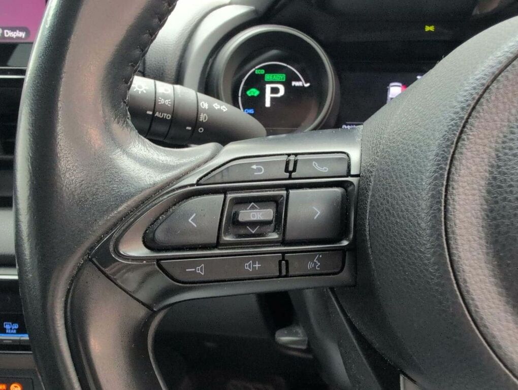 Toyota Yaris Hatchback Black #20