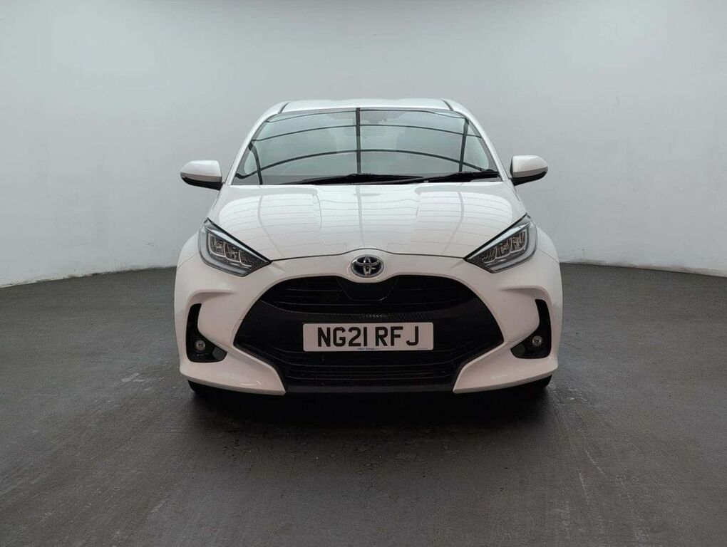Toyota Yaris Hatchback Black #3