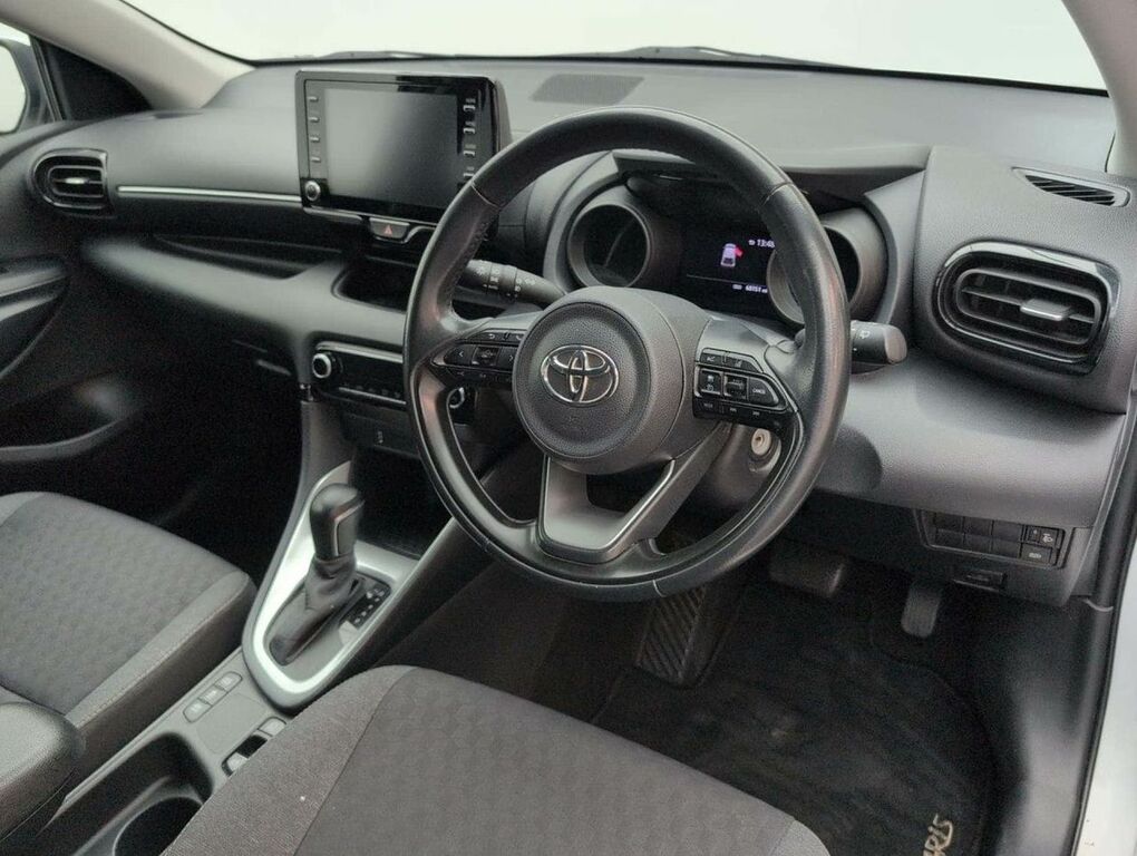 Toyota Yaris Hatchback Black #11