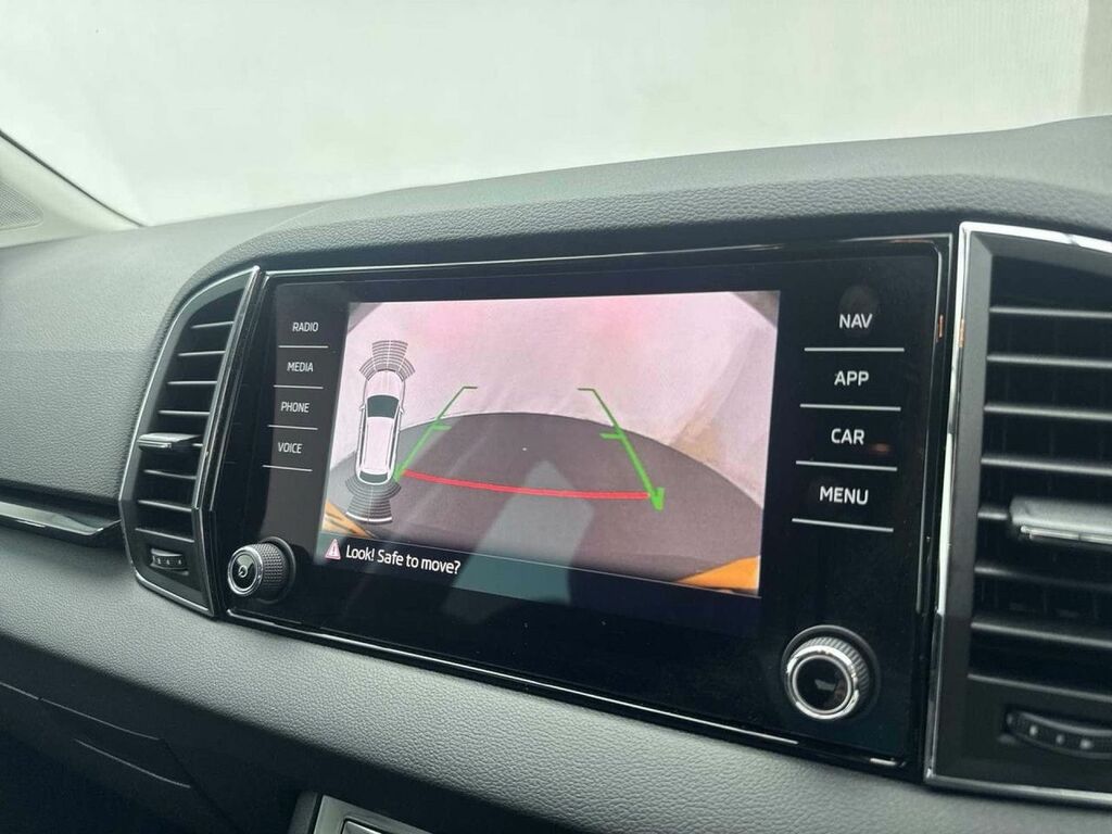 Skoda Karoq White #15