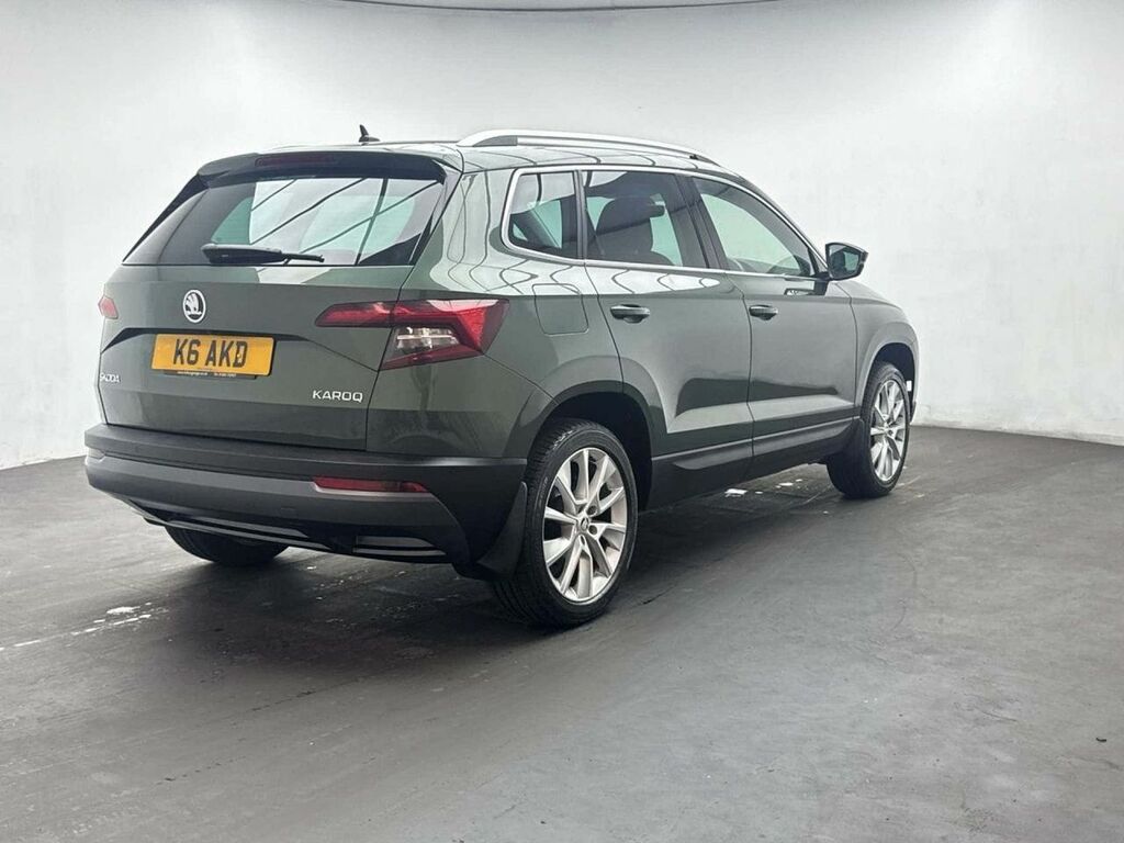 Skoda Karoq White #8