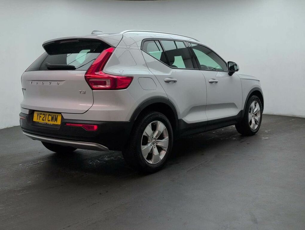 Volvo XC40 1.5 Xc40 Momentum T3 Silver #4