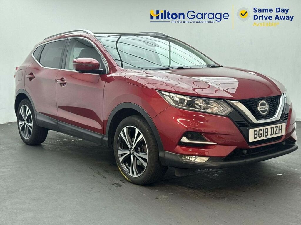Nissan Qashqai 1.2 Qashqai N-connecta Dig-t Red