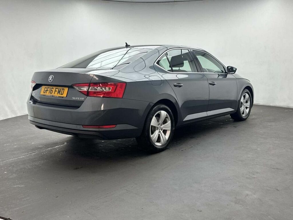 Skoda Superb Tsi Act Se L White #8