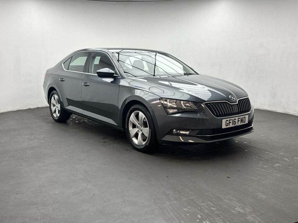 Skoda Superb 1.4 Superb Se Tsi Grey #2