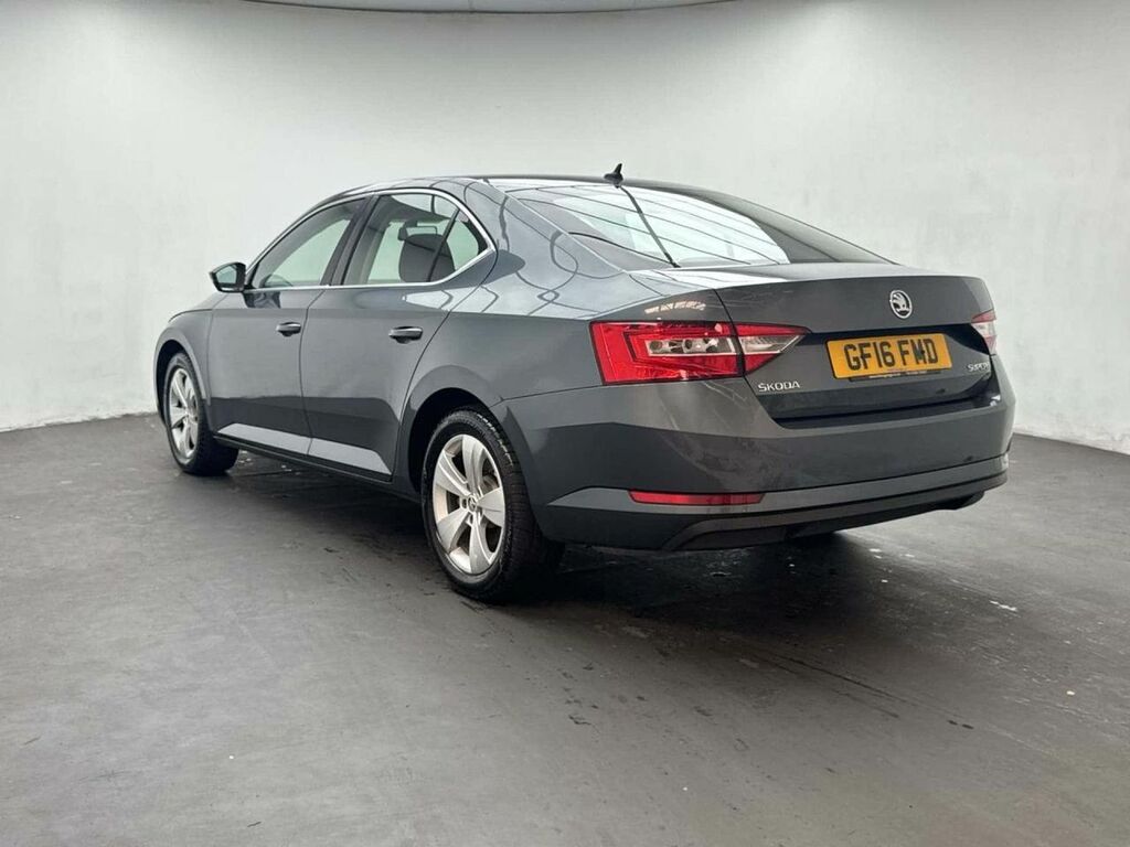 Skoda Superb 1.4 Superb Se Tsi Grey #6