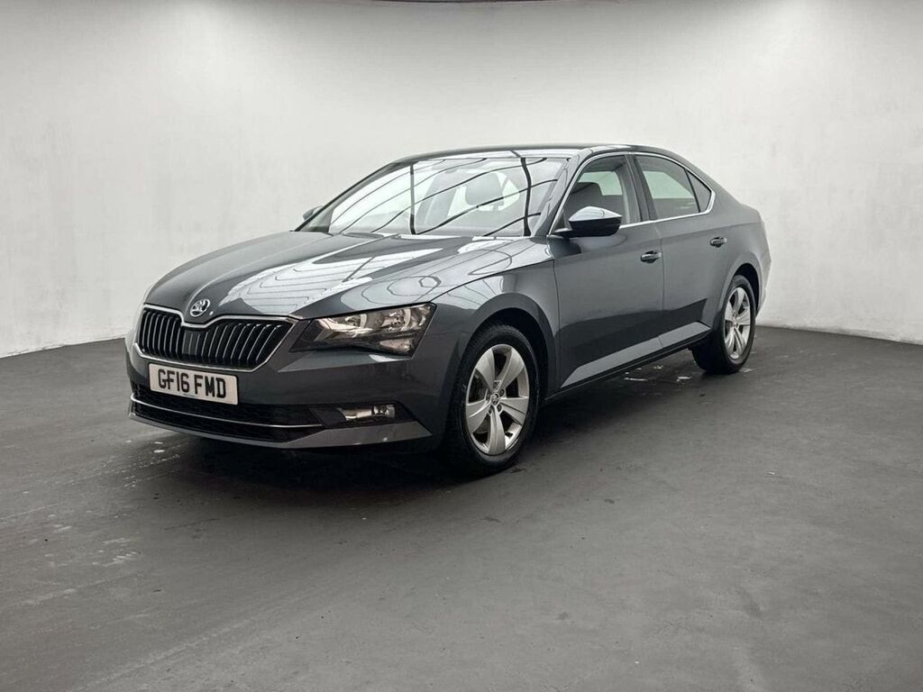 Skoda Superb 1.4 Superb Se Tsi Grey #4