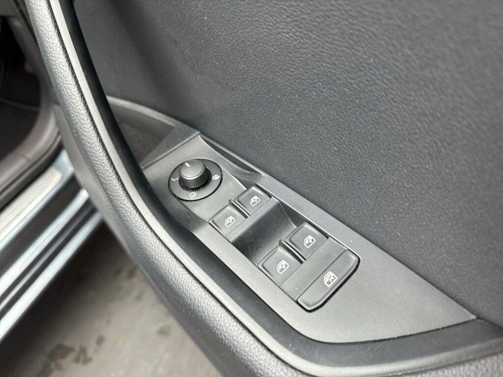 Skoda Superb Tsi Act Se L White #22