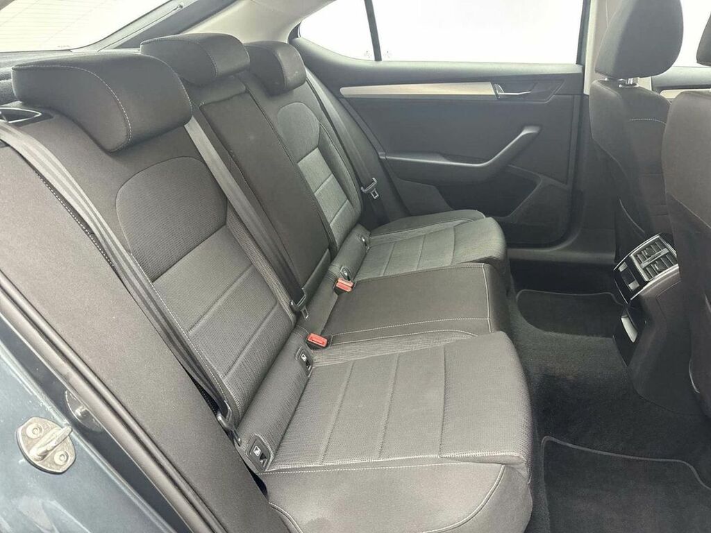 Skoda Superb Tsi Act Se L White #25
