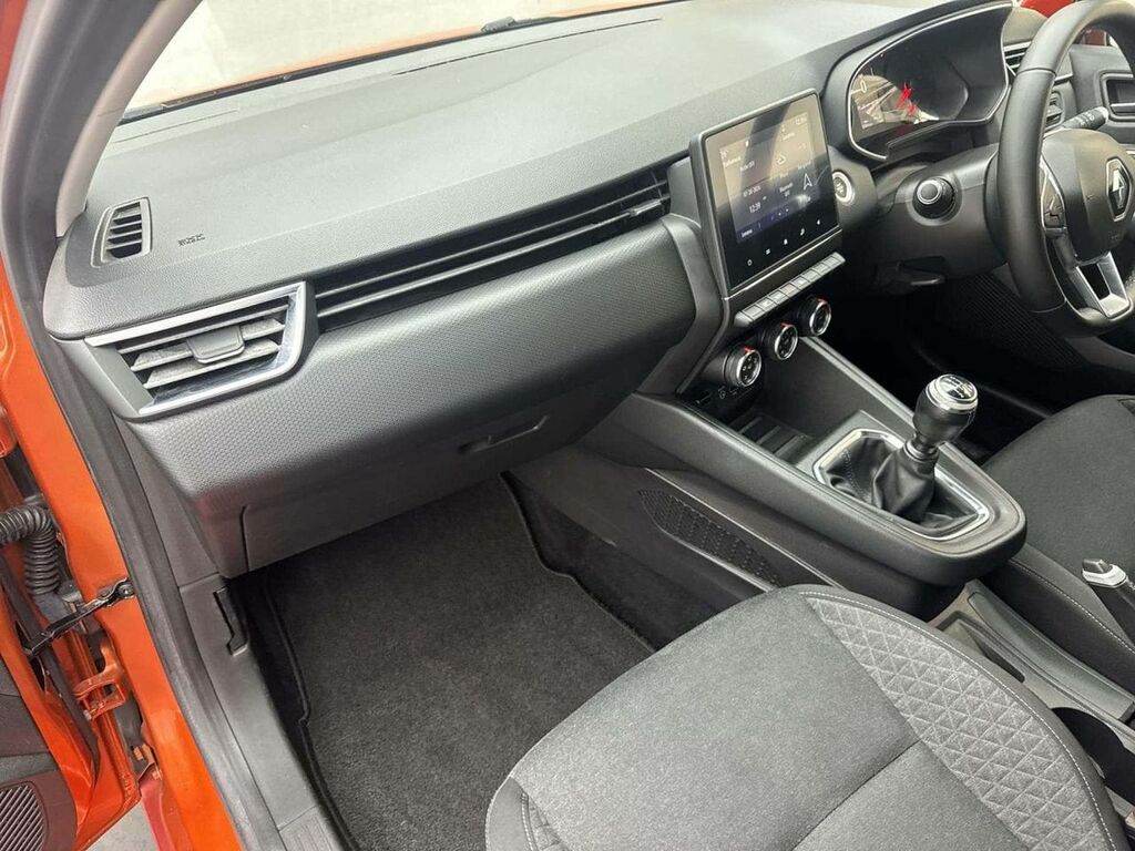 Renault Clio 1.3 Tce 130 S Edition Edc Red #31