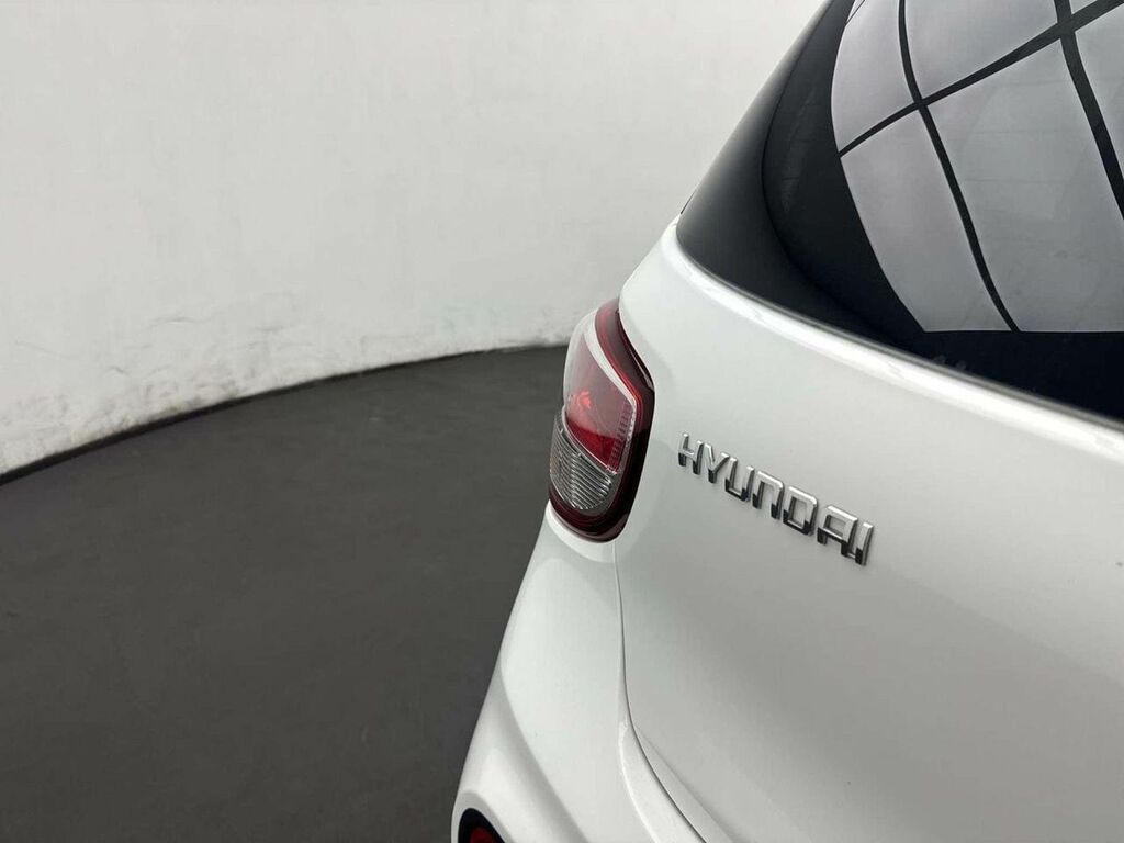 Hyundai I10 Premium Black #26