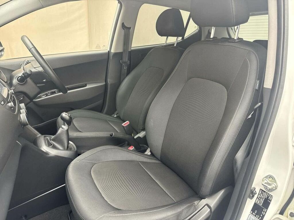 Hyundai I10 Premium Black #30