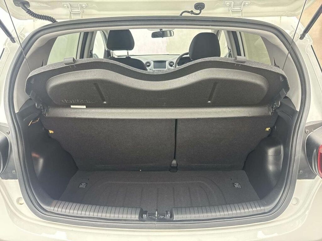 Hyundai I10 Premium Black #27