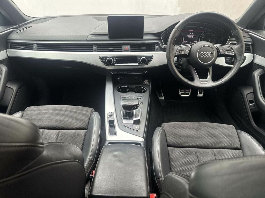 Audi A4 1.4 Tfsi Black Edition S Tronic Black #25