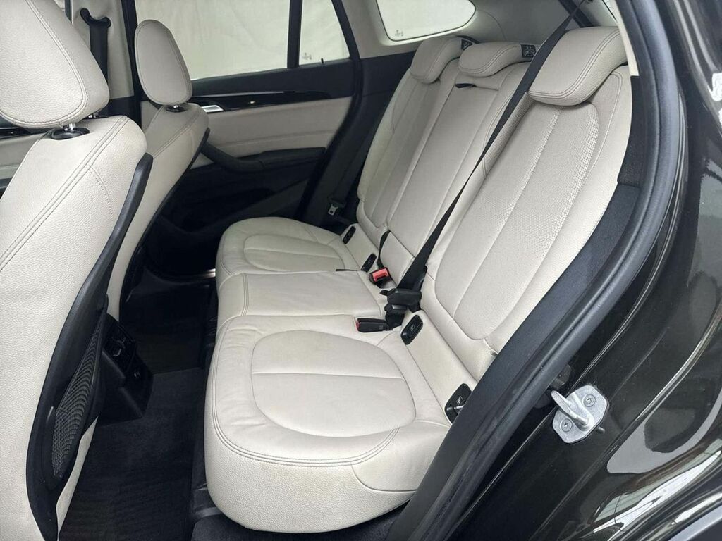 BMW X1 Sdrive 18D Se Black #37