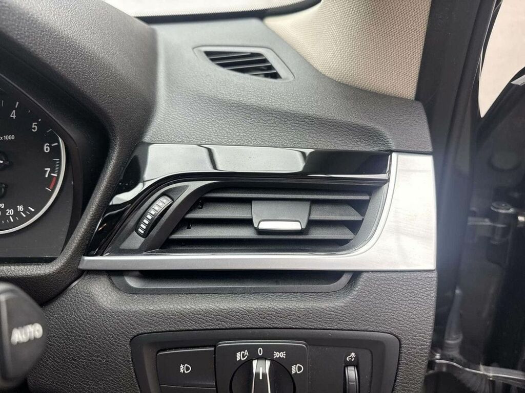 BMW X1 Sdrive 18D Se Black #24