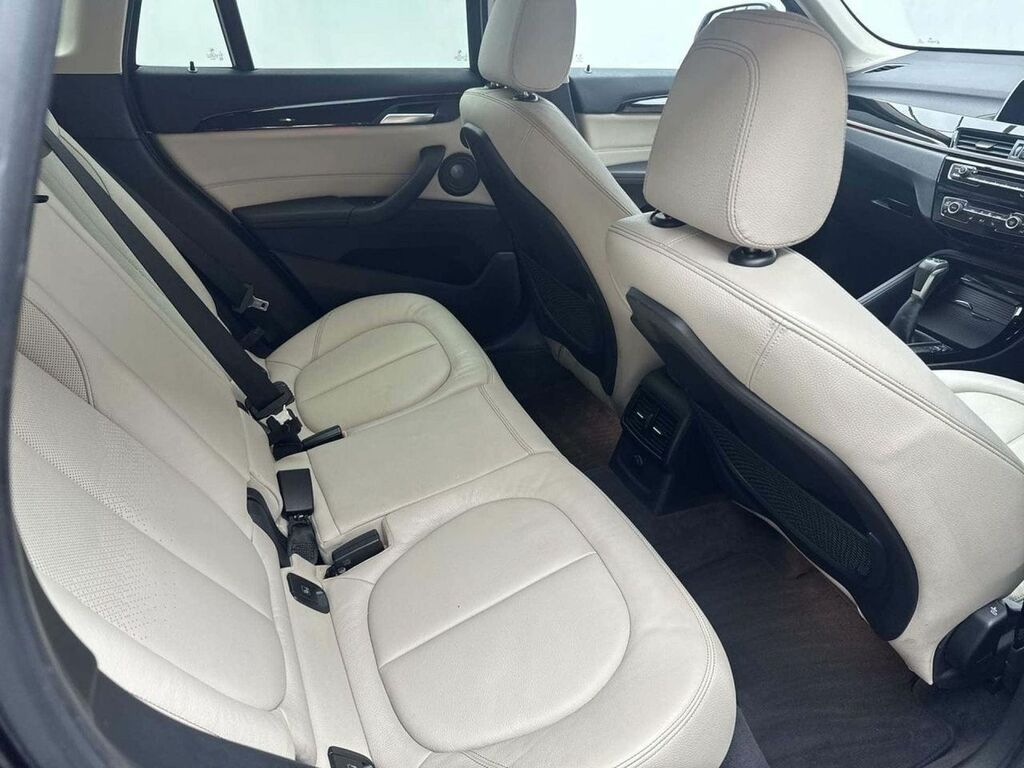 BMW X1 Sdrive 18D Se Black #30