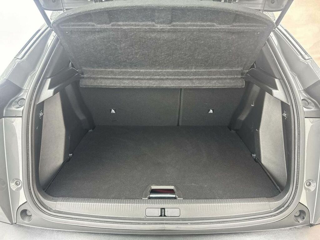 Peugeot e-2008 100Kw Active 50Kwh Grey #28