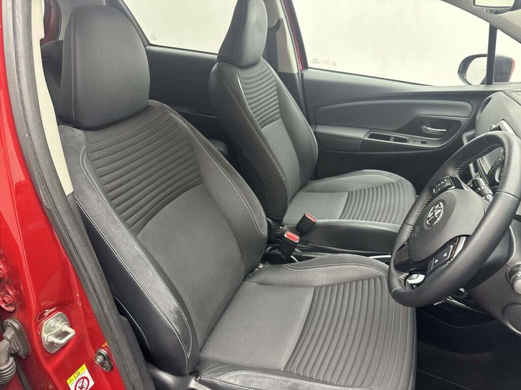 Toyota Yaris Hatchback Blue #12