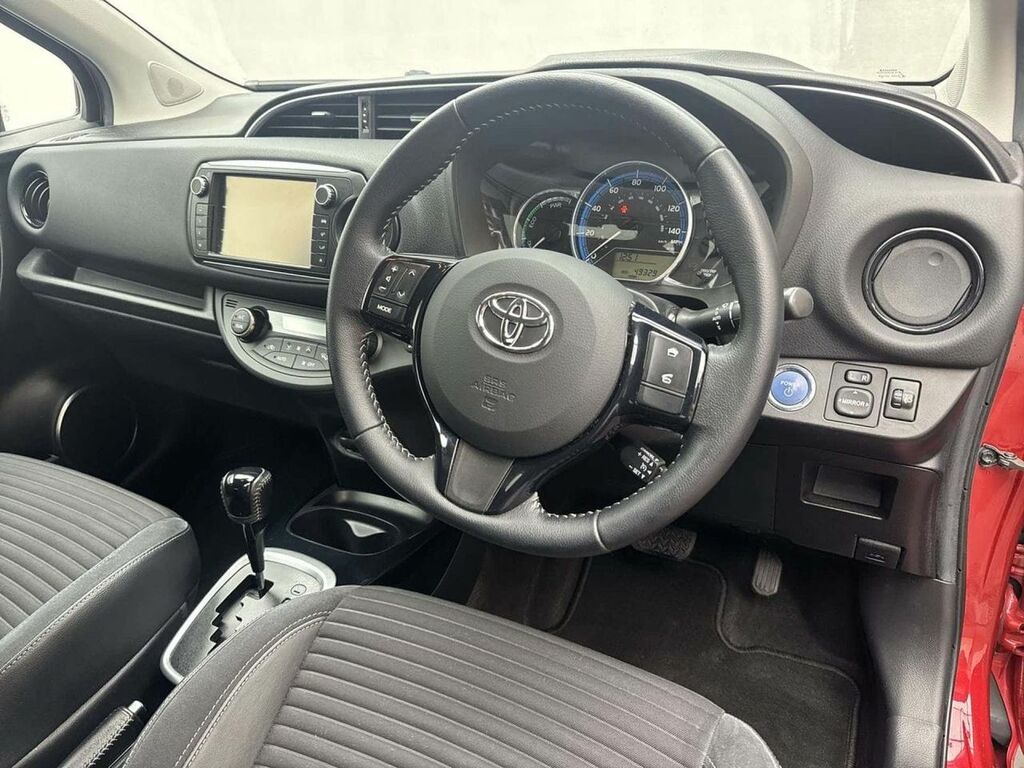 Toyota Yaris Hatchback Blue #11