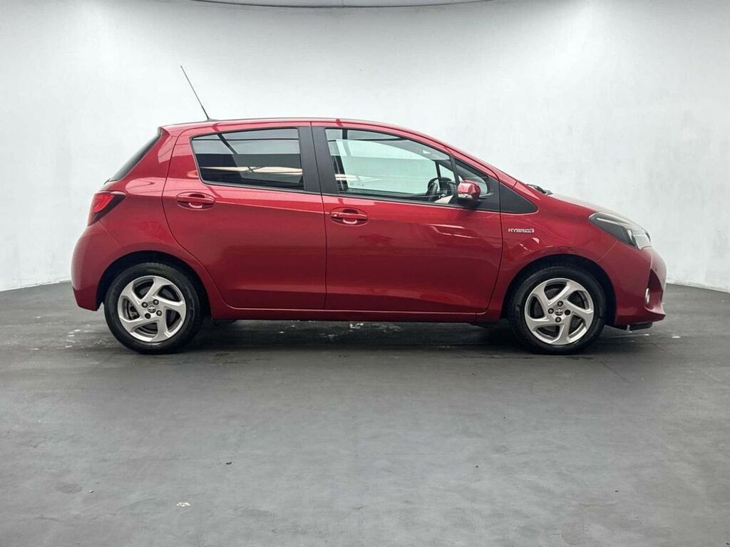 Toyota Yaris Hatchback Blue #9