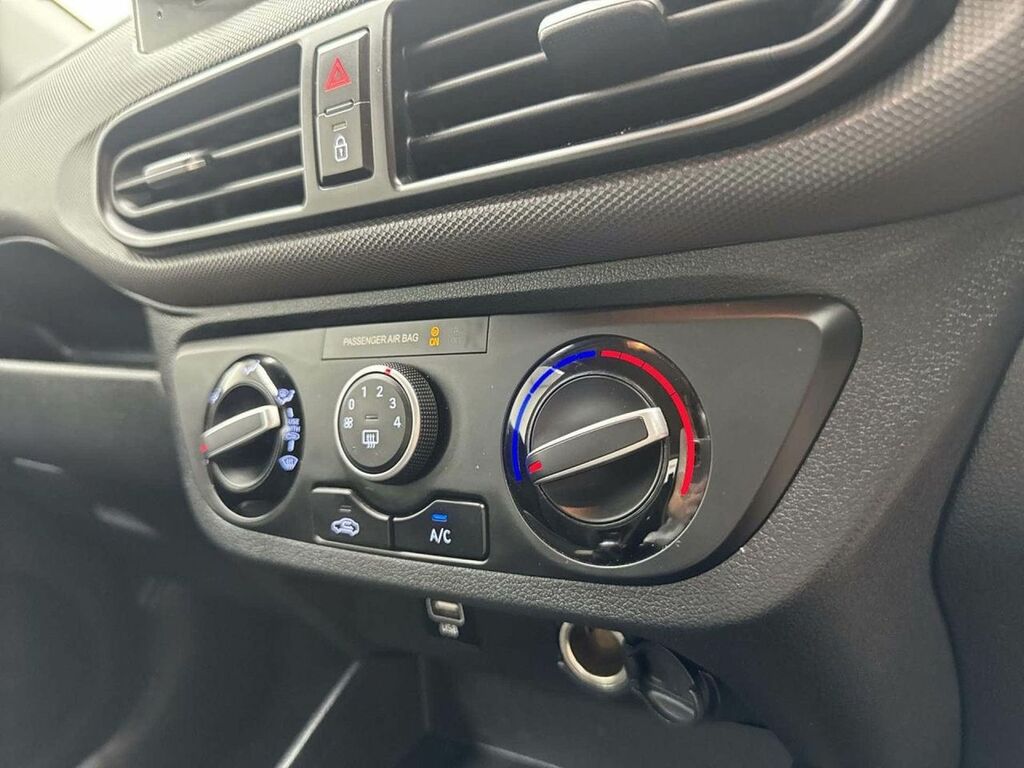 Hyundai I10 Mpi Se Connect Black #15