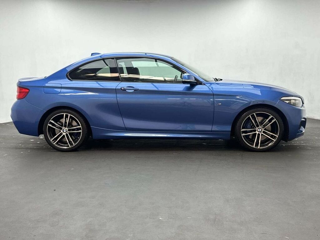 BMW 2 Series 220I Luxury Dct Blue #9