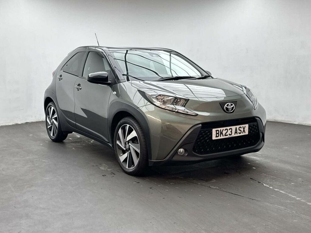 Toyota Aygo X 1.0 Aygo X Edge Vvt-i Green #2