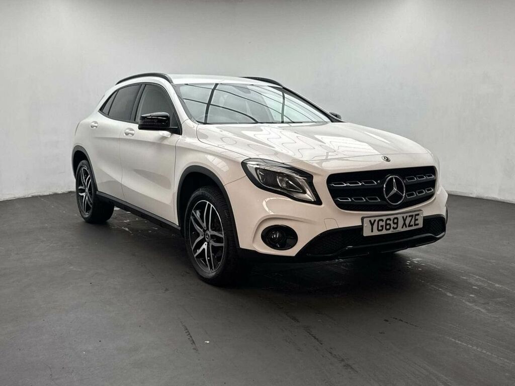 Mercedes-Benz GLA Class 1.6 Gla 180 Urban Edition White #2