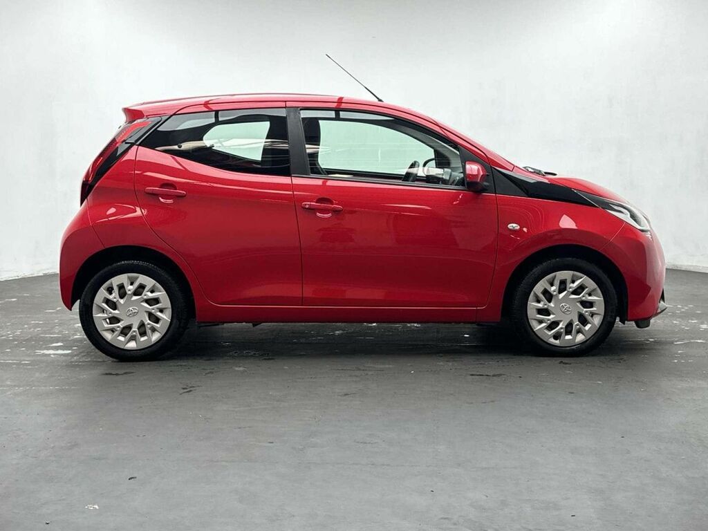 Toyota Aygo X X White #9