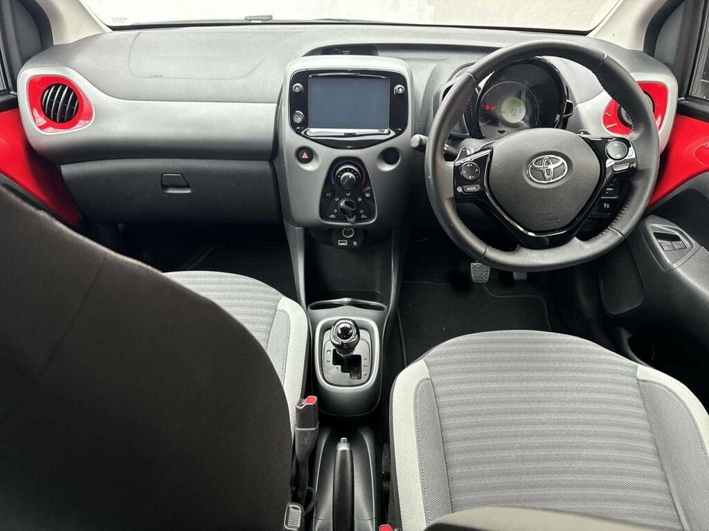 Toyota Aygo X X White #24