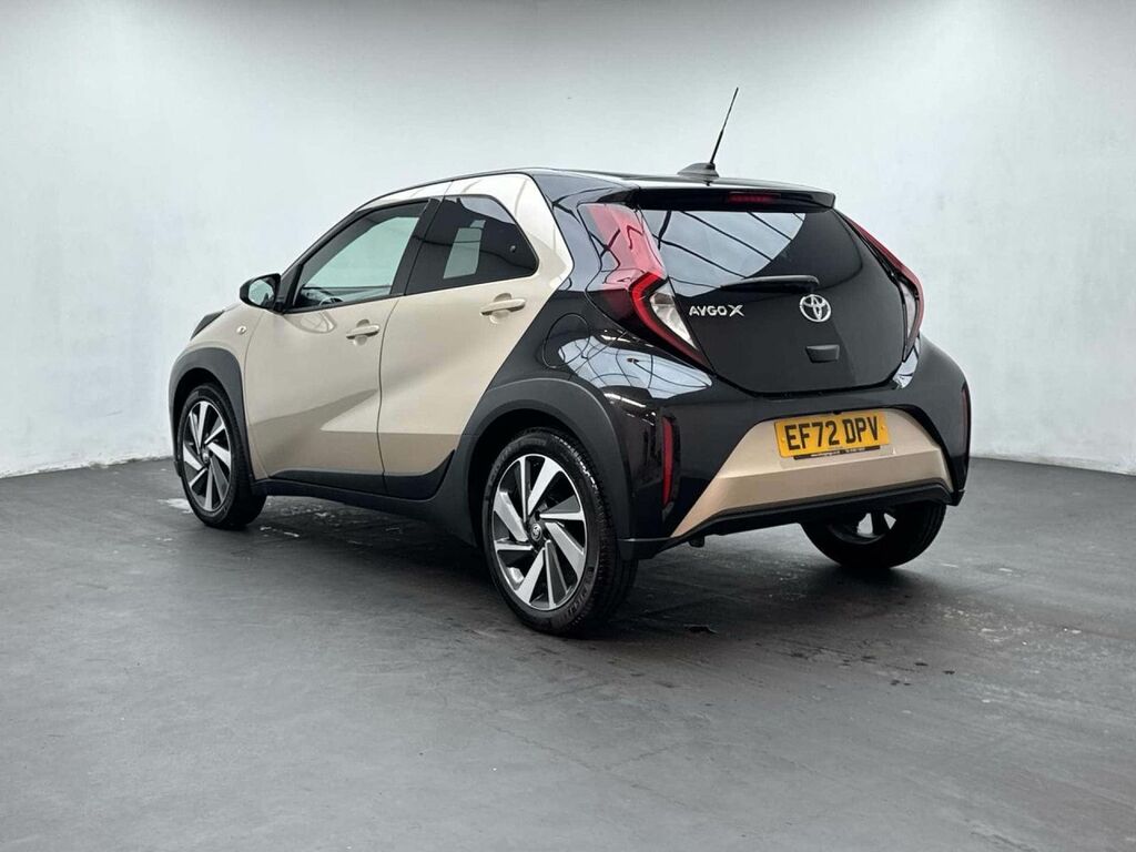 Toyota Aygo X 1.0 Aygo X Edge Vvt-i Beige #6