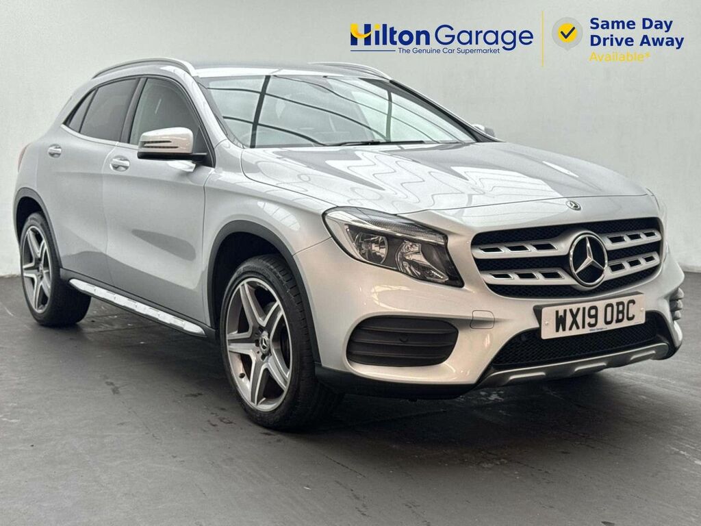 Mercedes-Benz GLA Class 2.0 Gla 250 Amg Line 4Matic 4Wd Silver