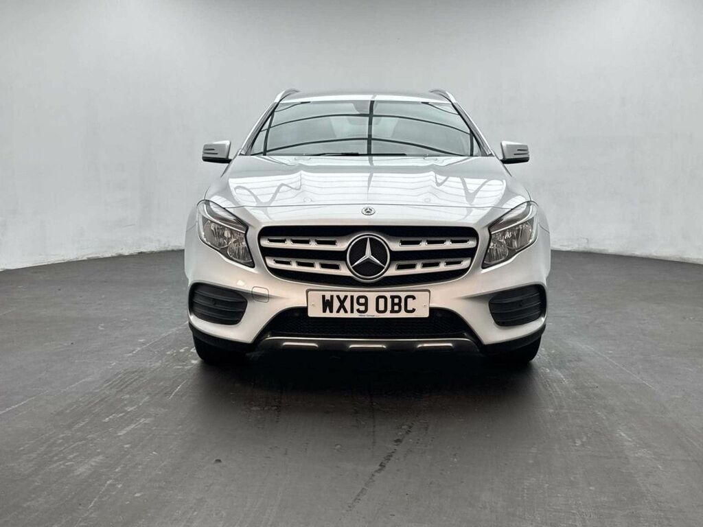 Mercedes-Benz GLA Class 2.0 Gla 250 Amg Line 4Matic 4Wd Silver #3