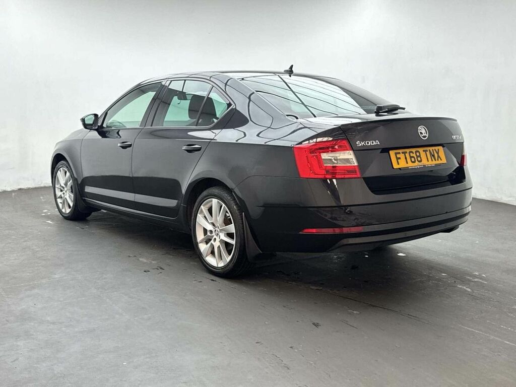 Skoda Octavia 2.0 Octavia Se L Tsi Black #6