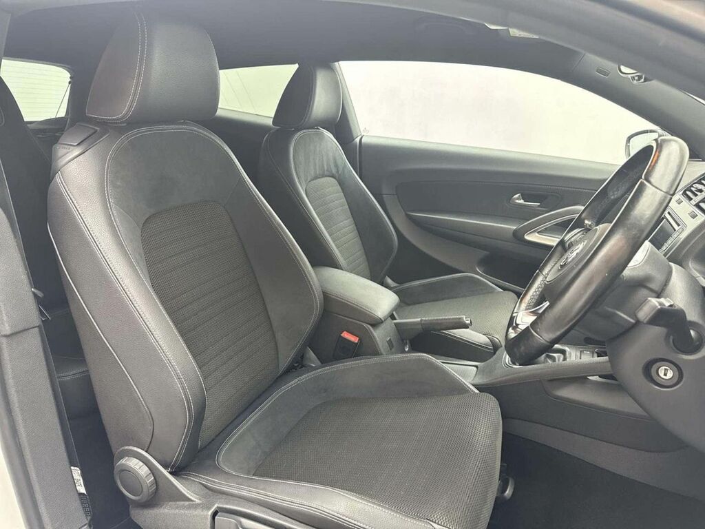 Volkswagen Scirocco Hatchback 1.4 Tsi Gt Black Edition Euro 6 Ss Red #12