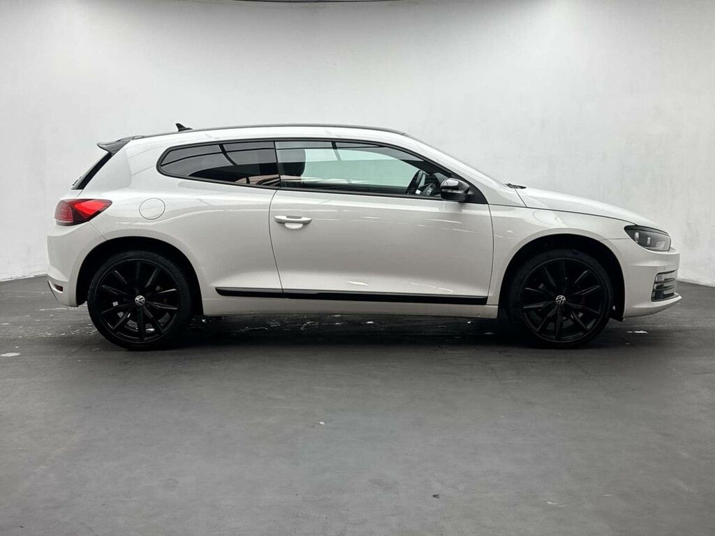 Volkswagen Scirocco Hatchback 1.4 Tsi Gt Black Edition Euro 6 Ss Red #9
