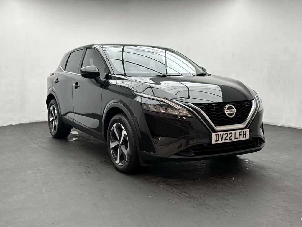 Nissan Qashqai 1.3 Qashqai N-connecta Dig-t Mhev Black #2