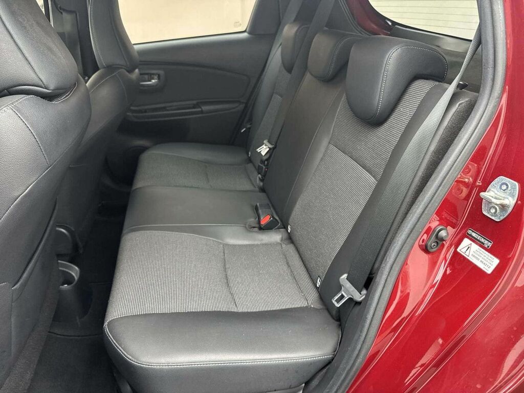 Toyota Yaris 1.5 Hybrid Icon Tech Cvt Grey #26