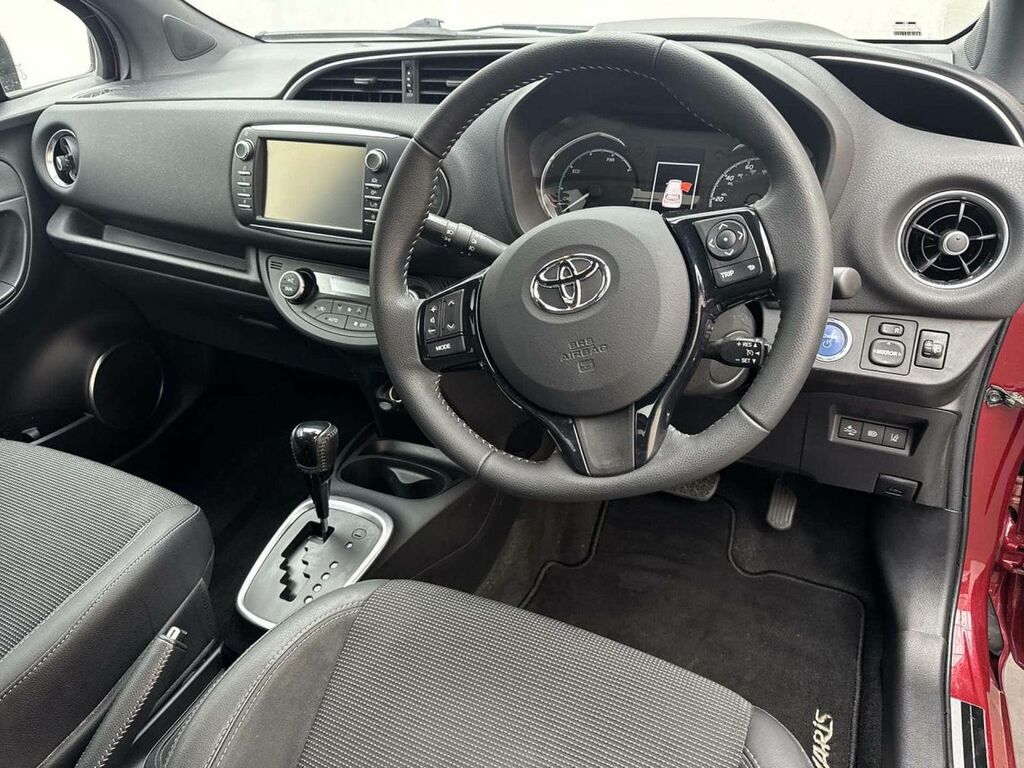 Toyota Yaris 1.5 Hybrid Icon Tech Cvt Grey #11