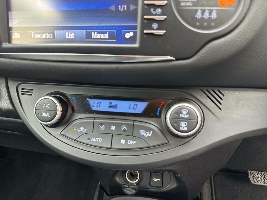 Toyota Yaris 1.5 Hybrid Icon Tech Cvt Grey #16