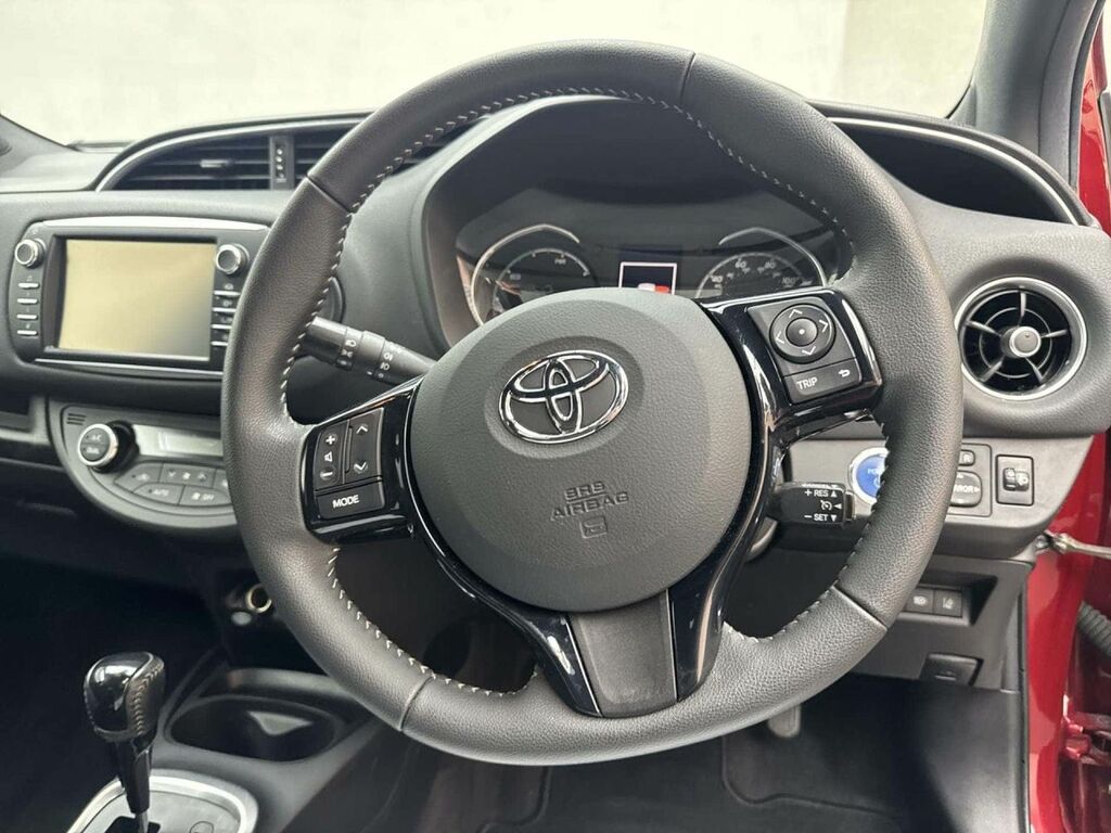 Toyota Yaris 1.5 Hybrid Icon Tech Cvt Grey #21