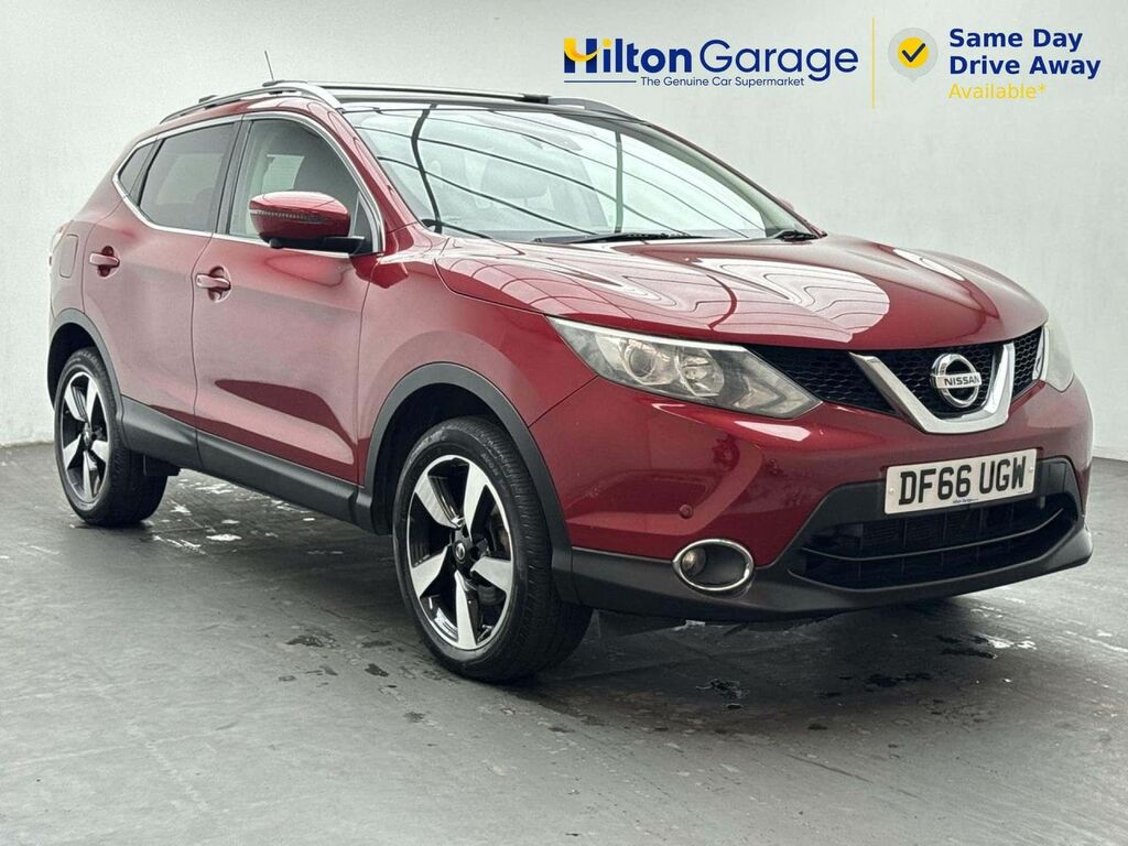 Nissan Qashqai 1.2 Qashqai N-connecta Dig-t Red