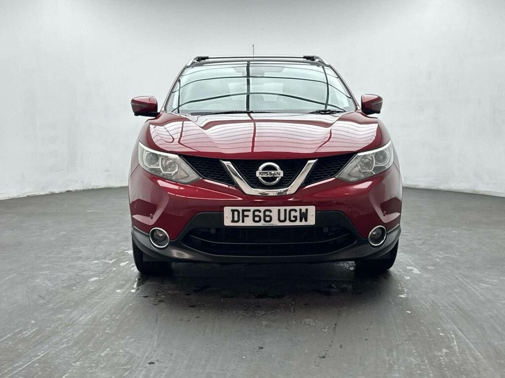 Nissan Qashqai 1.2 Qashqai N-connecta Dig-t Red #3