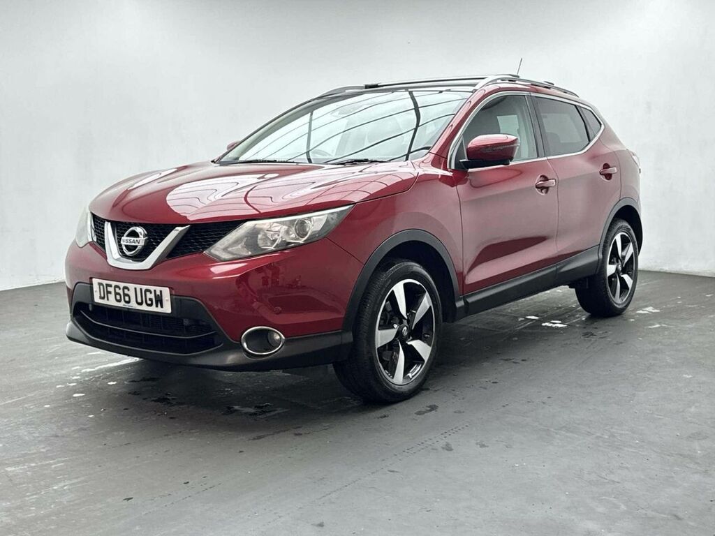 Nissan Qashqai 1.2 Qashqai N-connecta Dig-t Red #4