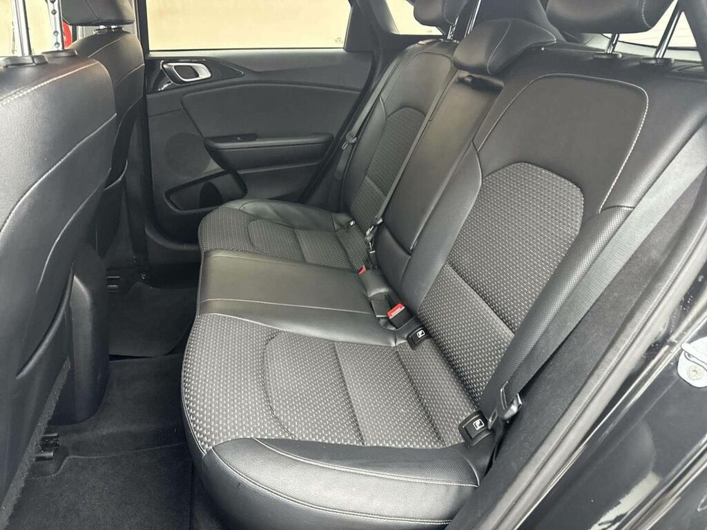 Kia Ceed 1.4T Gdi Isg Gt-line Lunar Edition Dct Silver #30